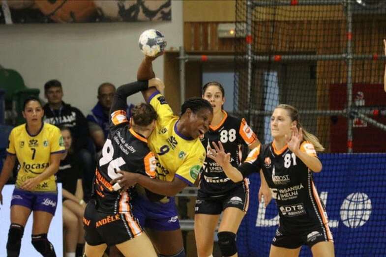 Momento del partido de este sábado (Foto TA)